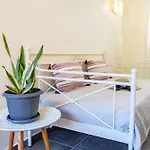 Апартаменты Naiad Sea View *