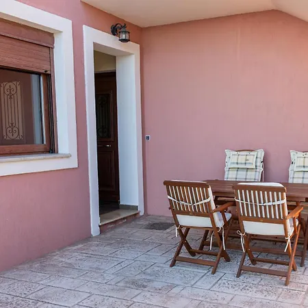 Naiad Sea View Апартаменты *